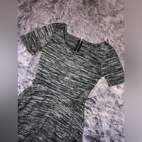 Summer Dress - Picture 2 of 7